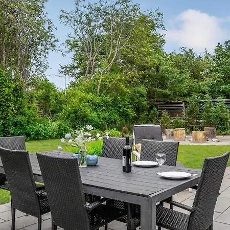 4 Bedroom Nice In Tarm * Hemmet