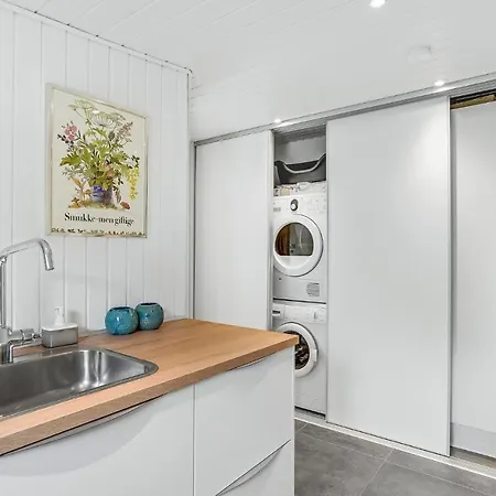 4 Bedroom Nice In Tarm * Hemmet