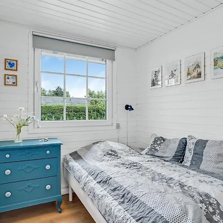別荘 4 Bedroom Nice In Tarm *