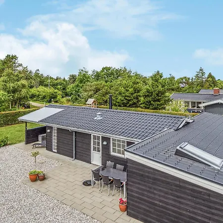 4 Bedroom Nice In Tarm * Hemmet